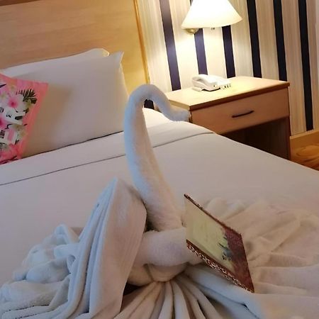 The Orchid Hotel Сібу Екстер'єр фото