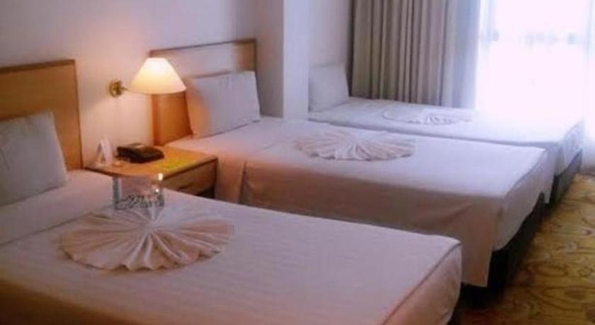 The Orchid Hotel Сібу Екстер'єр фото